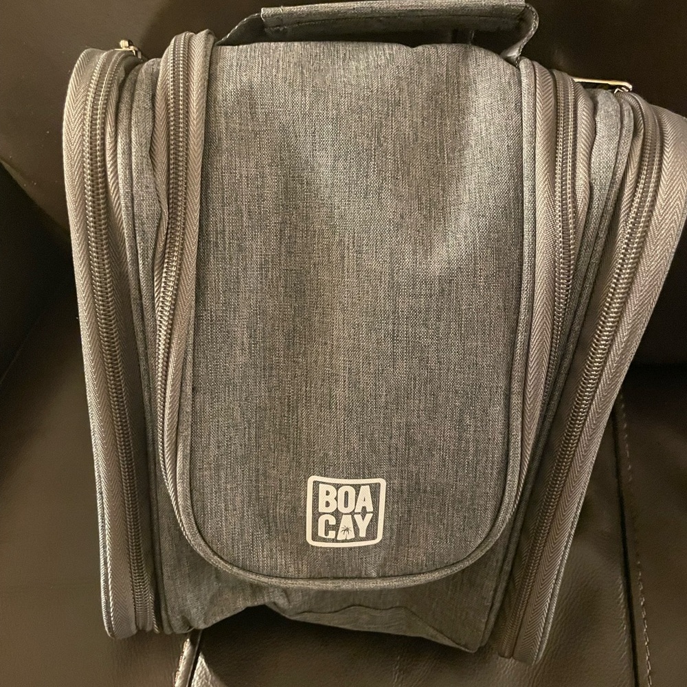 BOACAY Hanging Travel Toiletry Bag for Men/Women -grey